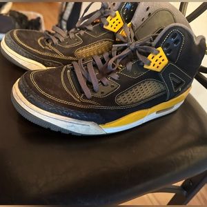 Men’s Jordan spizike shoes